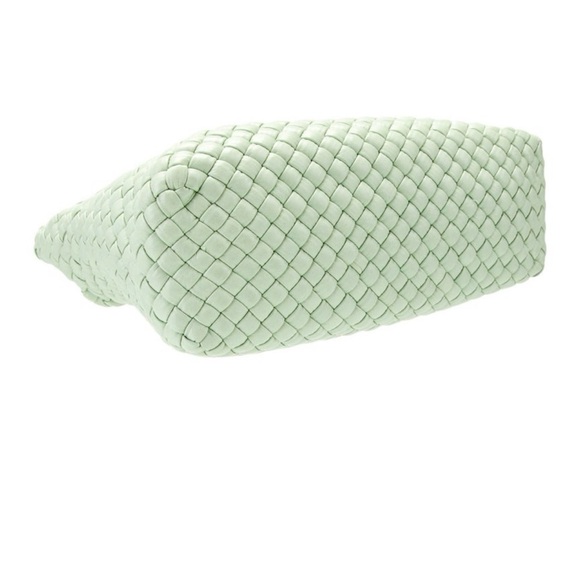 Bottega Veneta Green Gold Quilted Shoulder Bag - Picture 5 of 5